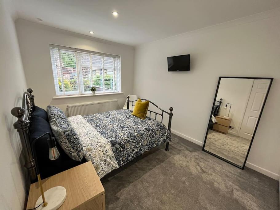 Idyllic Bungalow, Ideal Location In West Lancashire Burscough المظهر الخارجي الصورة